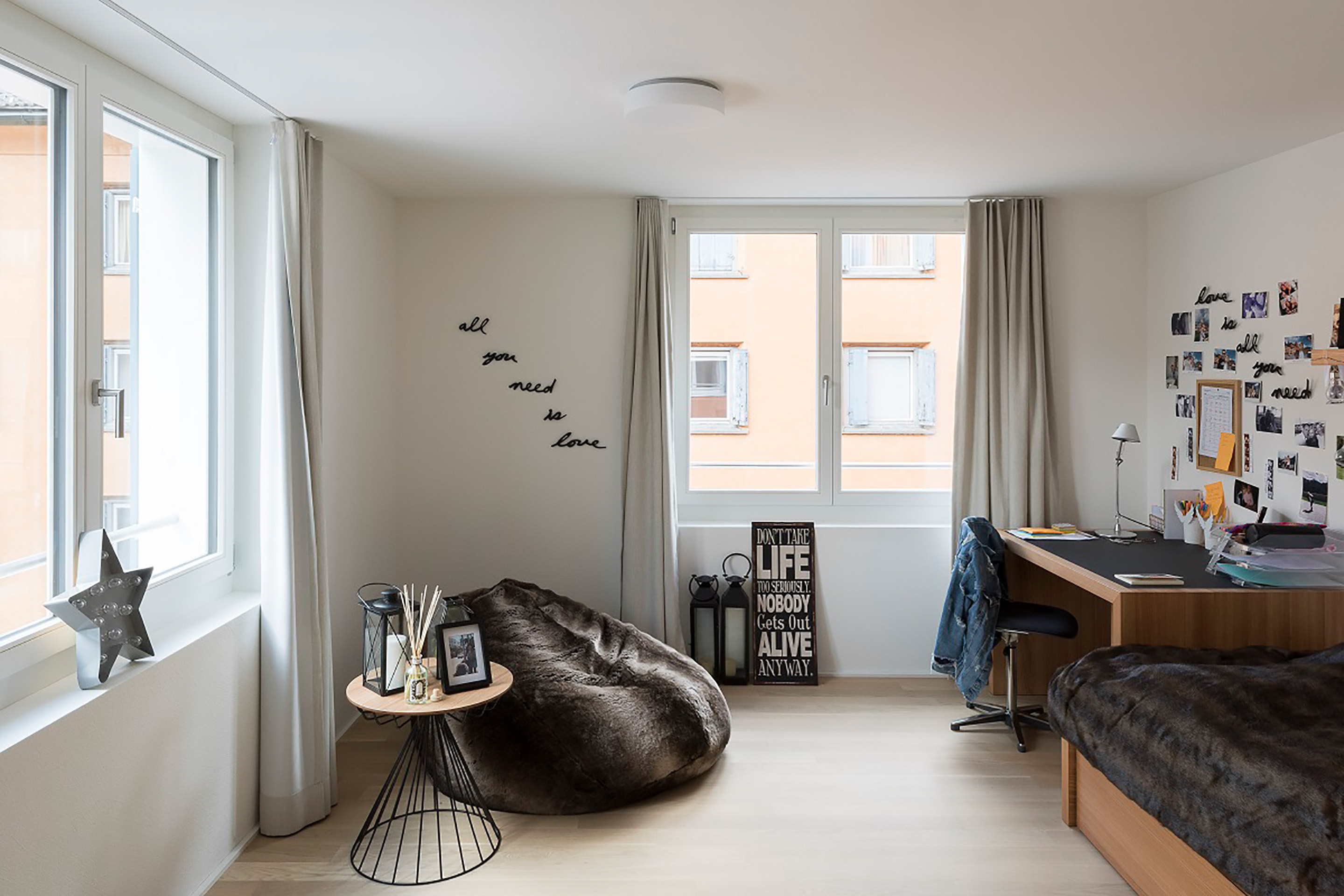 Internat Schweiz Zimmer Chesa_Urezza