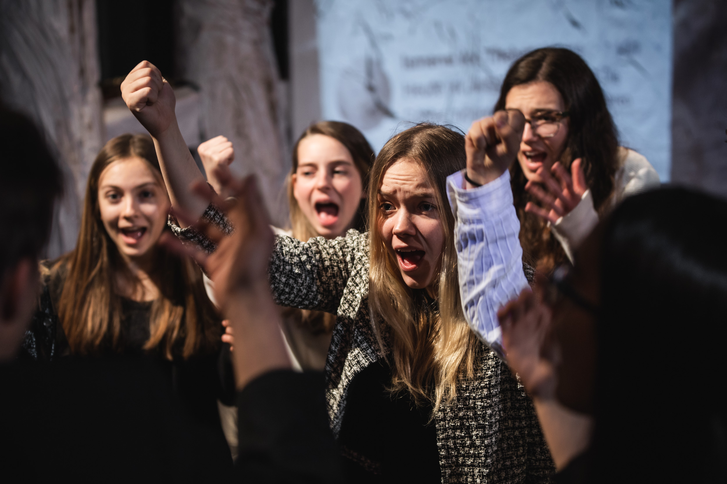 Shakespeare Company Lyceum Antigone BHP-3988BHP-3995 Shakespeare Company Lyceum Antigone BHP-3988BHP-3995