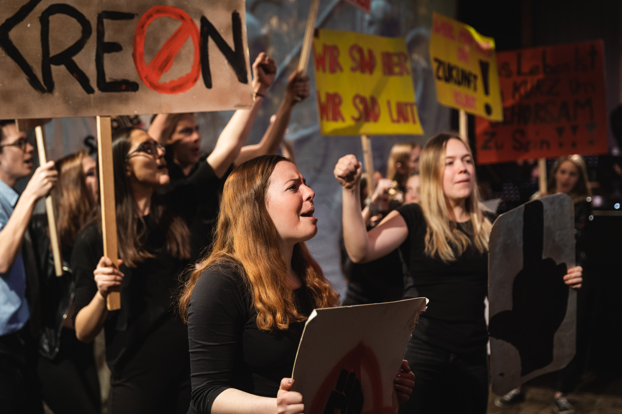Shakespeare Company Lyceum Antigone BHP-3988BHP-4174 Shakespeare Company Lyceum Antigone BHP-3988BHP-4174