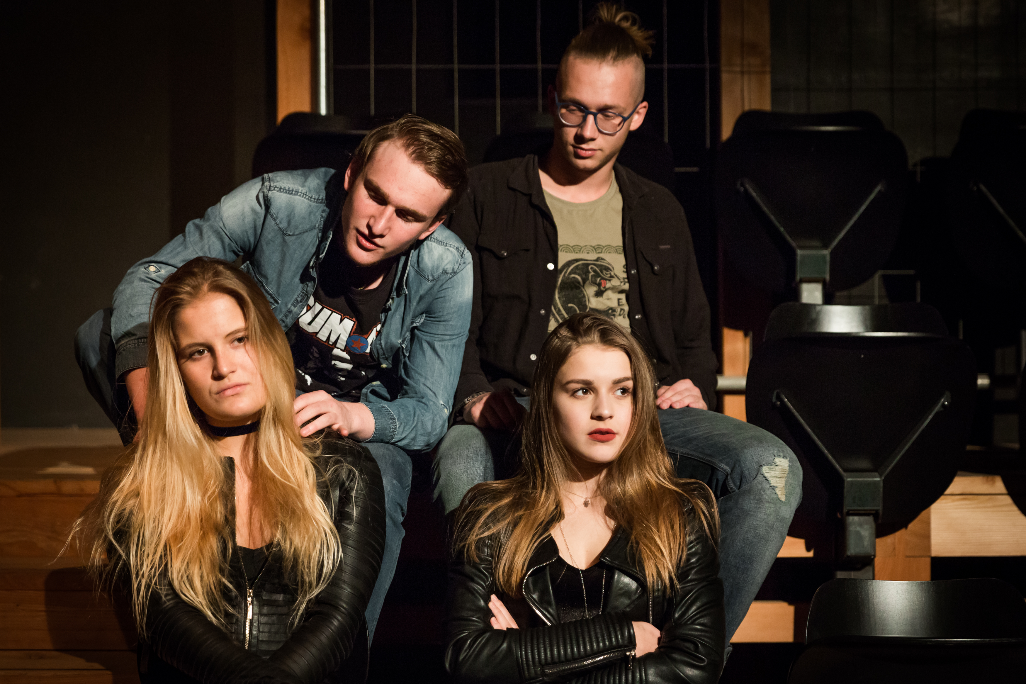 English Theater Company Lyceum Outsiders BHP-7796 Otsider_LyceumAlpinumZupz_Theater_ActingBHP-7796