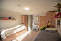 Chesa Crasta Double room Photographer Frank Rigamonti Copyright Lyceum Alpinum Zuoz November 2024 (4)